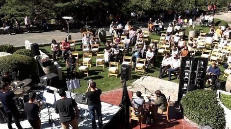 Guarda 14 | Decenas de personas podrán disfrutar en cada escenario de música y vino. - Claudio Gutiérrez / Los Andes
