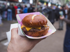 Dos marcas mendocinas van por el título nacional de la mejor hamburguesa