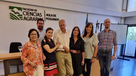 Cristina Pandolfi y las autoridades de la Facultad de Ciencias Agrarias UNCUYO junto al enólogo chileno Alejandro Hérnandez.